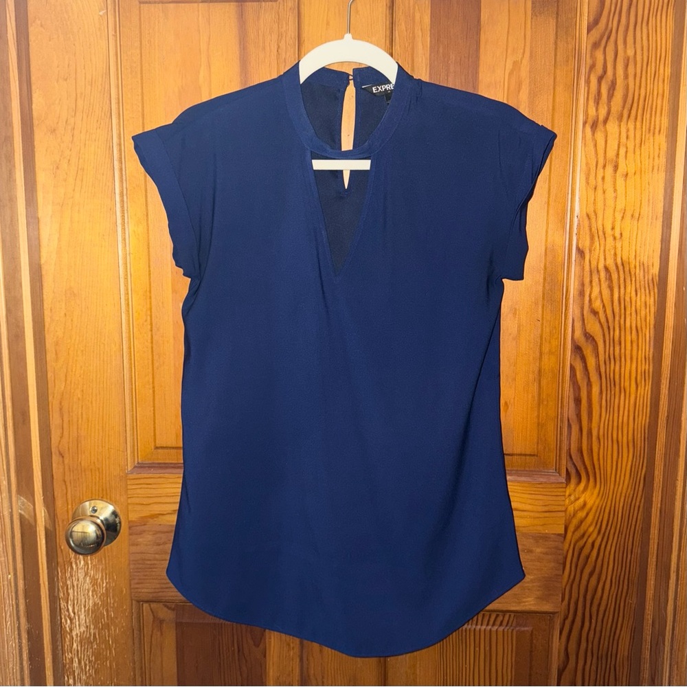 5/$25 🎆 EUC Express Short Sleeve Work Blouse, Royal Blue, Size XS